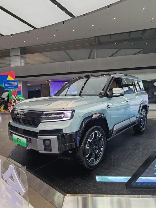 佛山295比亚迪方程豹硬派越野的爆款，英菲尼迪35周年与你共成长